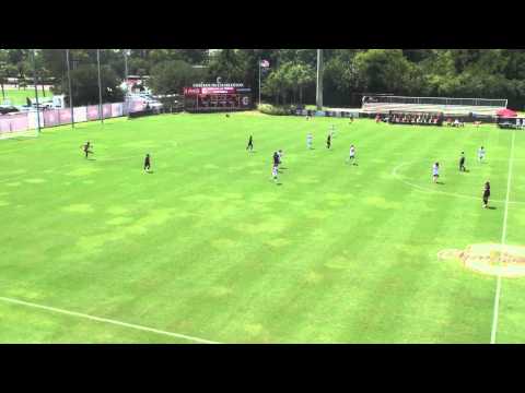 هدف إعجازي لحارسة مرمى في الدوري الأميركي