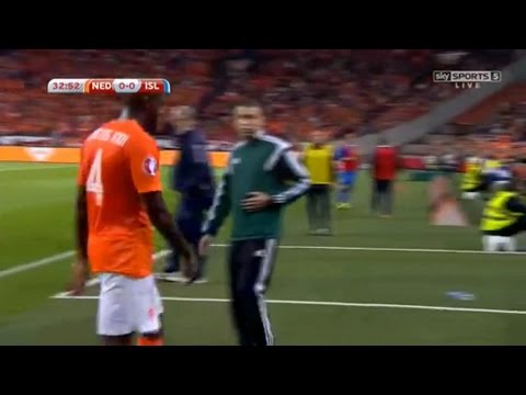 شاهد روبين يتهم ميرتينس بالغباء