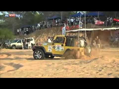 انطلاق سباق لتزلج السيارات على الرمال في ليبيا