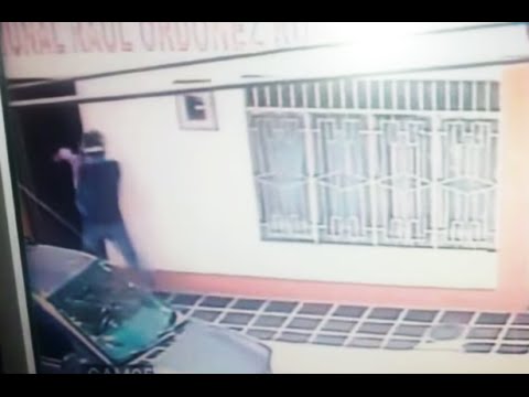 لحظة مقتل صحافية على يد مجهولين