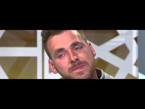 شاهد شاب ألماني يبكي في حديثه عن اعتناقه للإسلام