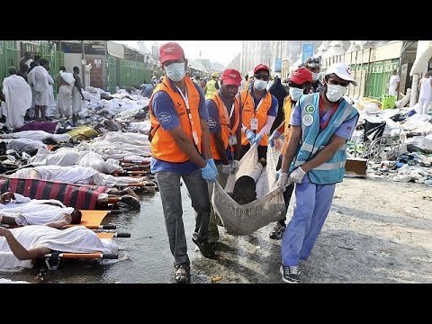 شاهد الرياض توزع صورًا لتعرف على ضحايا حادثة التدافع