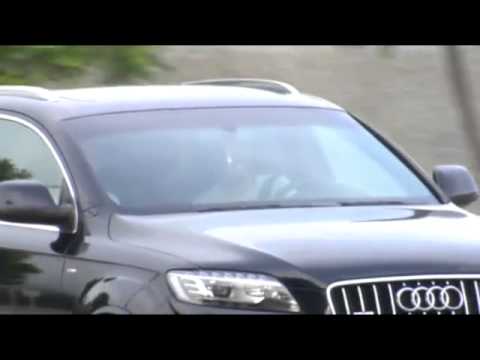 شاهد سواريز السائق الخاص لميسي أثناء فترة الإصابة