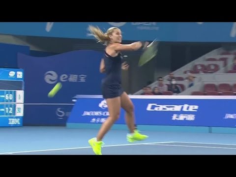 شاهد لاعبة التنس تسخر من نفسها