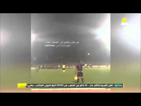 حسين عبد الغني يطلب من الحكم إيقاف مباراة النصر ونجران