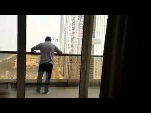 شاهد النجمة نوال الزغبي تحبس بمدير أعمالها