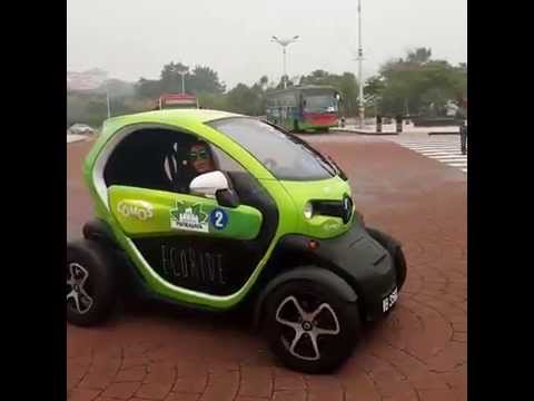 شاهد سيارة الفنانة دنيا بطمة الجديدة 2015