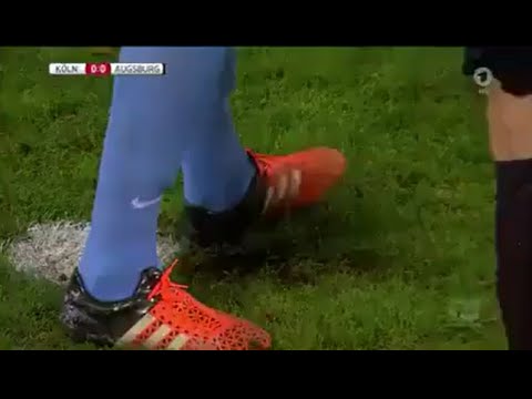 شاهد فخّ حقيقيّ من حارس أوجسبورغ تنقذ فريقه من ركلة جزاء