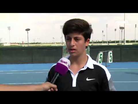 شاهد مواهب شابة في الإمارات في رياضة التنس