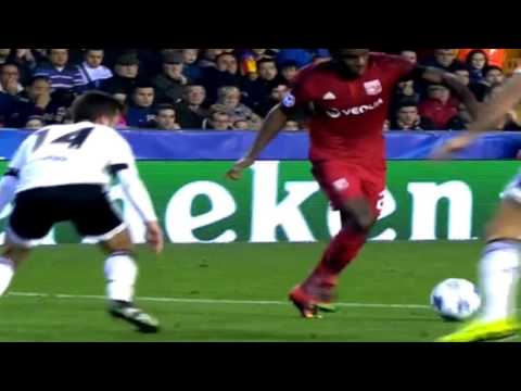 برشلونة يستهدف مدافع ليون الفرنسى