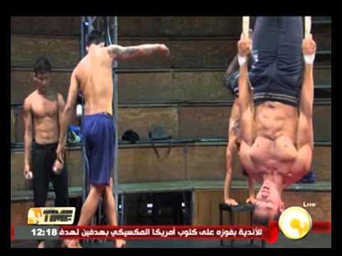 بالفيديو شباب ينشئون مدرسة لتعليم الفنون الأكروباتية في كمبوديا