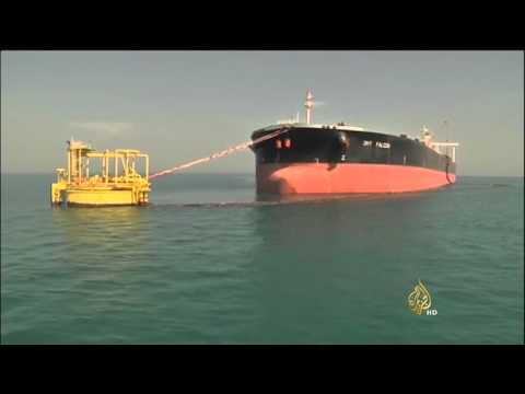 شاهد تراجع أسعار النفط بين السياسة والاقتصاد