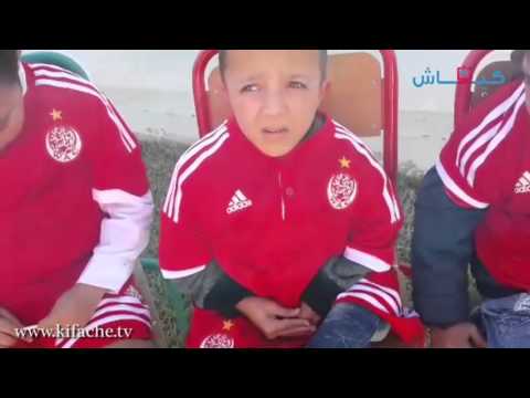 شاهد رسالة طفل صغير مشجعًا للوداد