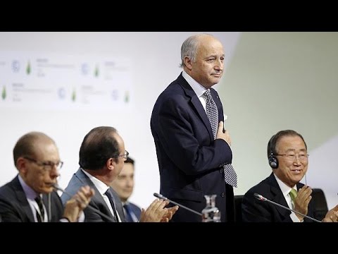 فرنسا تقدم مشروع الاتفاق حول المناخ