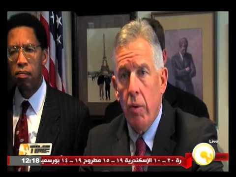 فيديو تظاهر العشرات في نيويورك احتجاجًا على عدم محاكمة شرطي أبيض