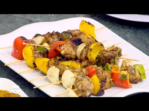 شاهد طريقة عمل أسياخ الدجاج بالتمر هندي