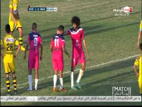 شاهد خلاف لاعبي أولمبيك أسفي بشأن تنفيذ ركلة الجزاء