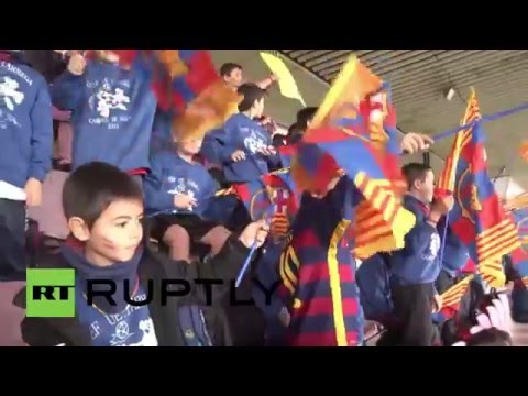 تدريبات مفتوحة أمام الجمهور لنجوم فريق برشلونة