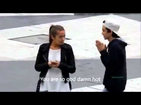 فيديوماذا فعلت فتاة مع شاب راهن زملاءه على تقبيلها