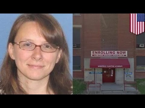 شاهدمراهق يريد الزواج من مدرسة