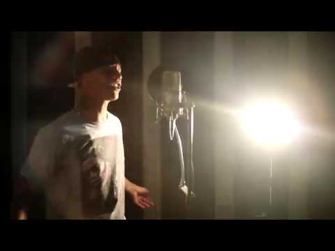 نجوم كروية تتألق فى المهارات الموسيقية