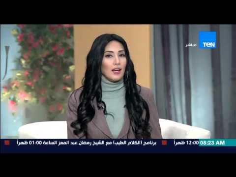 طفل عمره سنتين يسبح بمهاره عالية جدا