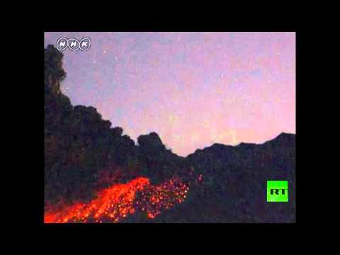 شاهد لحظة ثوران أكثر البراكين نشاطًا فى اليابان