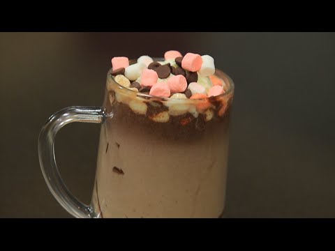 طريقة عمل هوت شوكليت بالمارشميللو