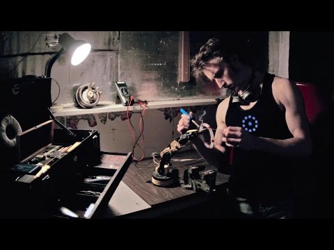 شاهد شاب كندي ينجح في تحويل نفسه للنسخة الحقيقية من أيرون مان