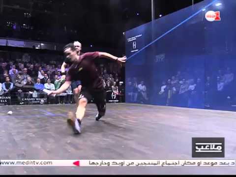 تبادل مذهل للضربات في مباراة للإسكواش