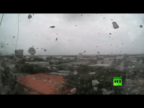 دوريات فلوريدا للطرق السريعة بالفيديو نجاة سائق بعد سقوط شاحنته من أعلى جسر