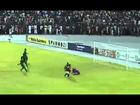 مواقع التواصل تهاجم حكم مباراة مصر ونيجيريا