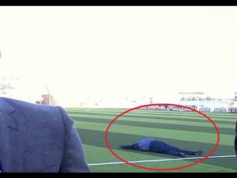 شاهد البوشحاتي ينام على أرضية ملعب الرأس الأخضر