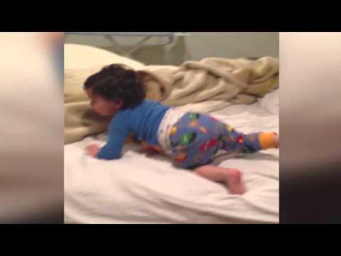 شاهد طفل شجاع يهرب من والدته بطريقة طريفة