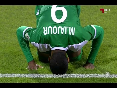 شاهد محسن ياجور يراوغ المدافعين و الحارس دفعة واحدة