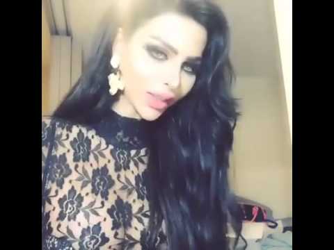 شاهدشاب يحول نفسه نسخة طبق الأصل لنجمته المفضلة