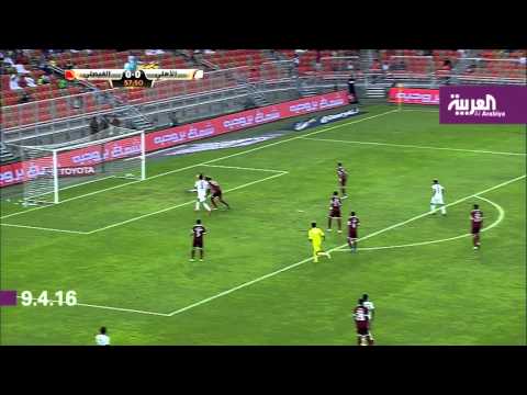 صراع الصدارة يحتدم بين فريقي الأهلي والهلال