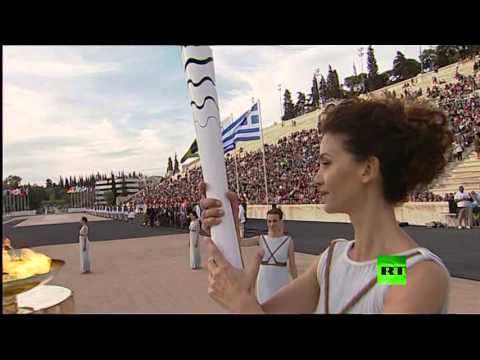 لحظات تسلم شعلة الألعاب الأوليمبية في البرازيل