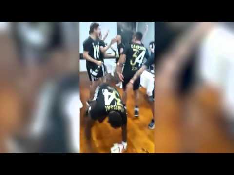 شاهد سيلفي يسقط بوغبا على الأرض في احتفال يوفنتوس بالكالتشيو