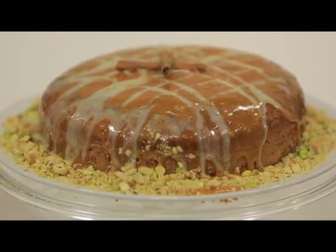 فيديو طريقة عمل كيك القرفة بصوص التوفي