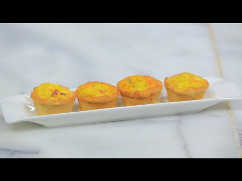 طريقة عمل فطائر بالبسطرمة و الجبنة