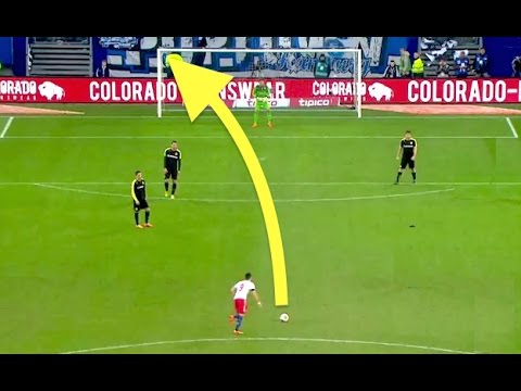 الأهداف الأكثر جنونا من خط وسط الملعب