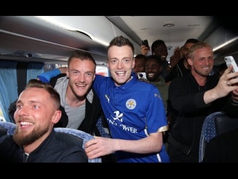 الشهرة تلاحق “ساعى بريد” يشبه المهاجم “جيمى فاردى”